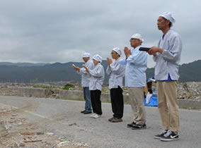 東日本大震災被災地でのお見舞い奉仕